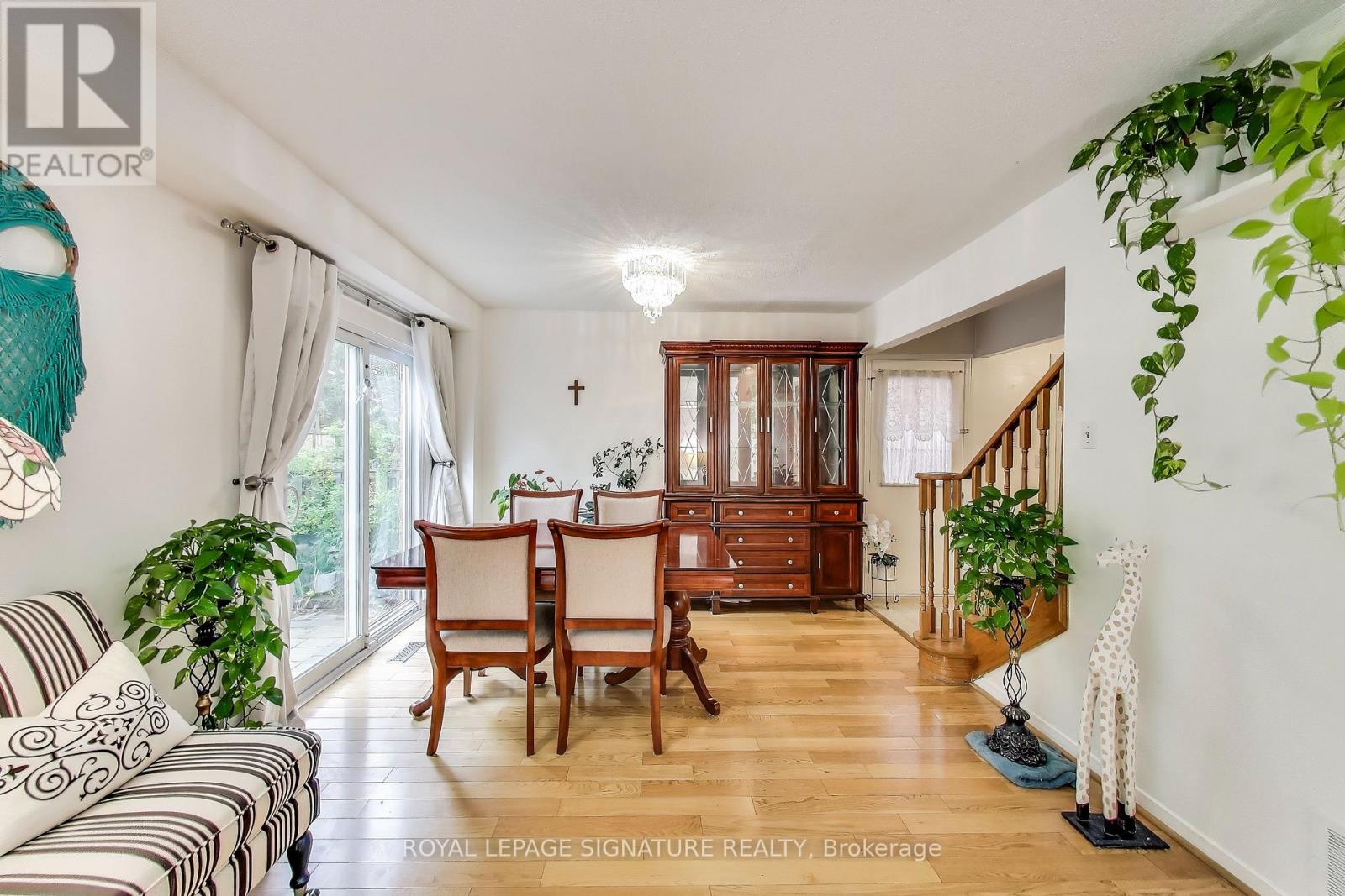 73 Parade Square, Toronto (Highland Creek), Ontario  M1C 3T5 - Photo 11 - E12192549