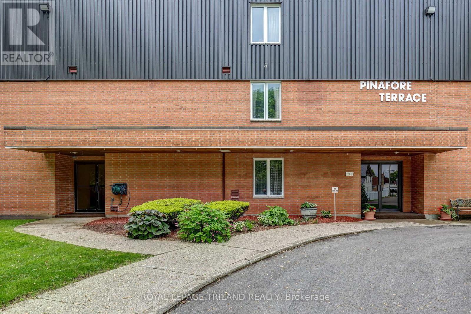 11 - 125 Elm Street, St. Thomas, Ontario  N5R 1H9 - Photo 2 - X12192713