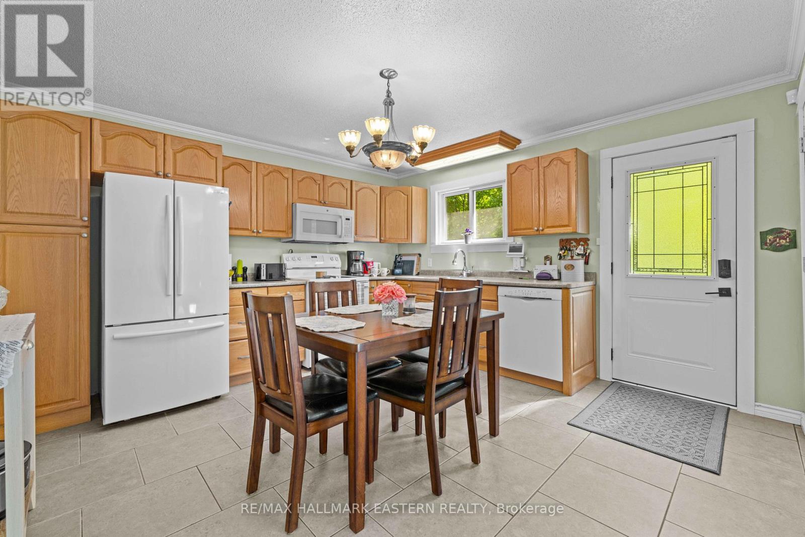 20 Kawartha Hideway Loop, Trent Lakes, Ontario  K0L 1J0 - Photo 6 - X12192557