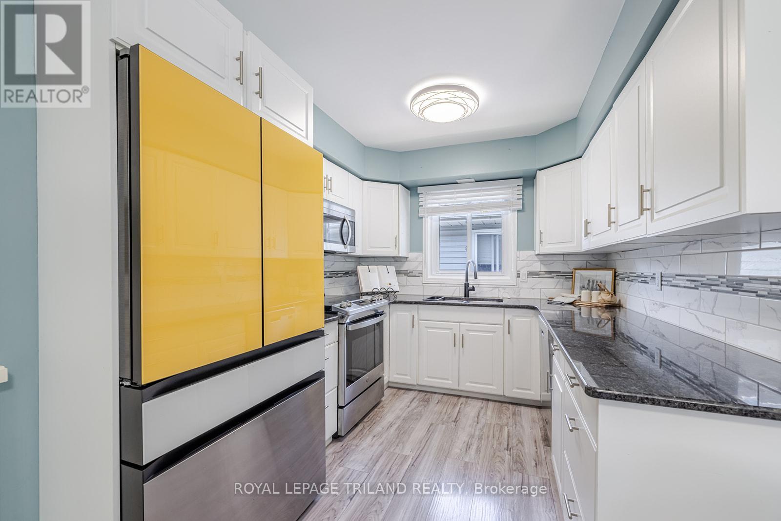 59 Farmington Avenue, Aylmer, Ontario  N5H 3E3 - Photo 8 - X12192813
