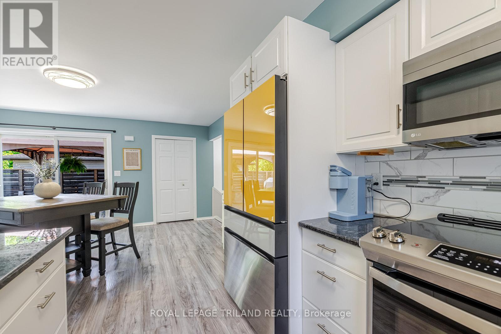 59 Farmington Avenue, Aylmer, Ontario  N5H 3E3 - Photo 9 - X12192813