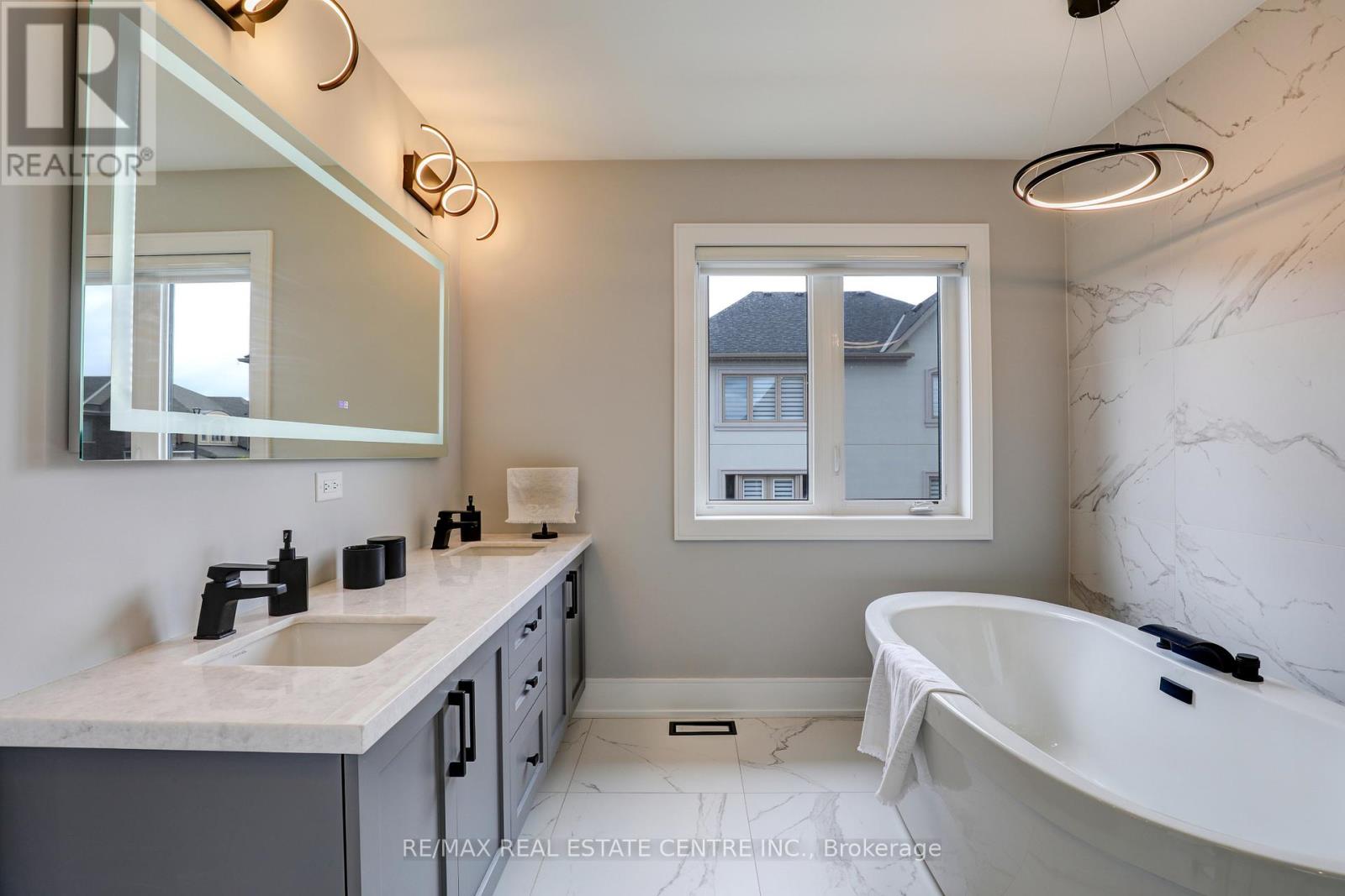 1004 Kingpeak Crescent, Pickering, Ontario  L1X 0H3 - Photo 23 - E12192644