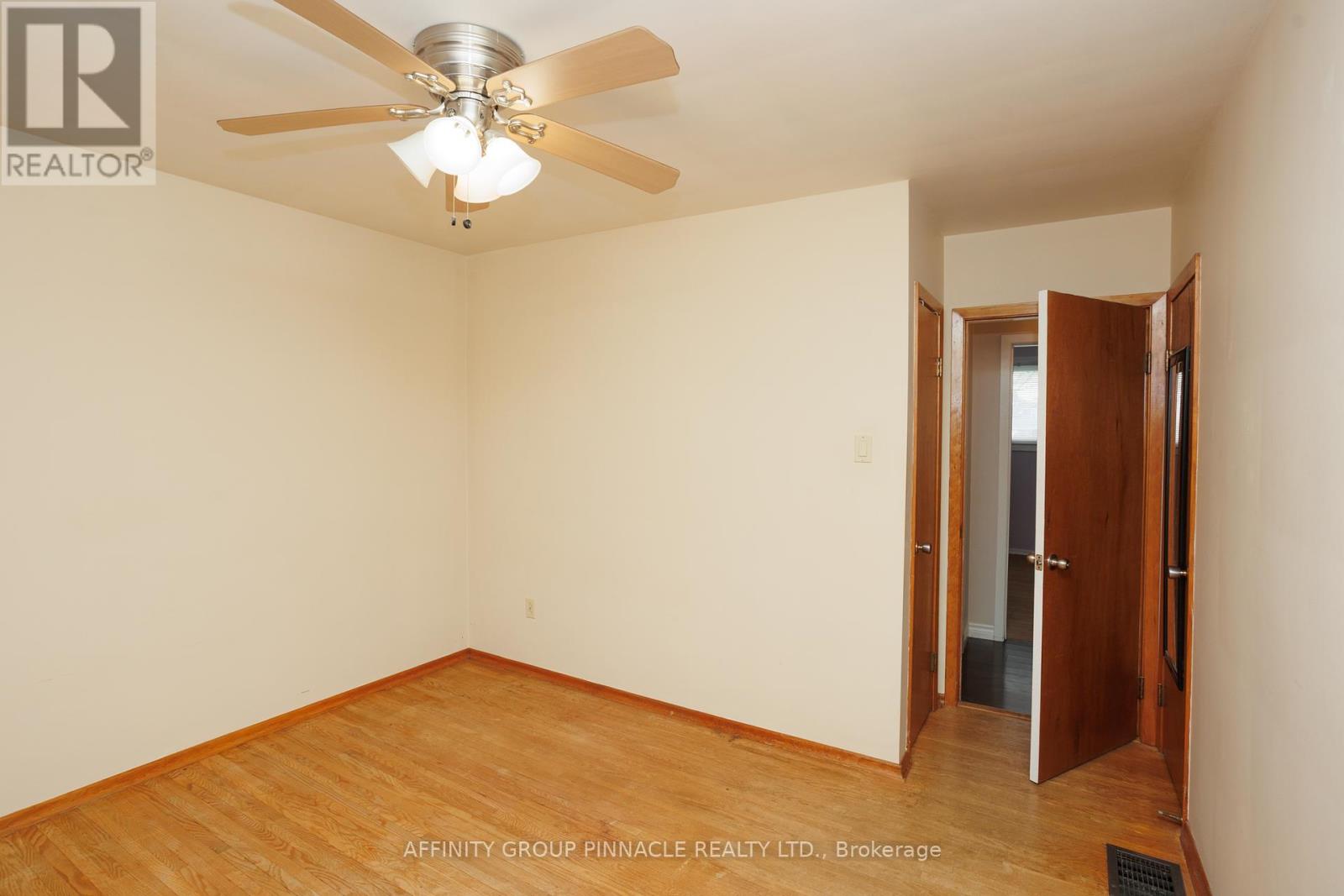 2 Maple Crescent, Kawartha Lakes, Ontario K9V 2R7 - Photo 26 - X12192907