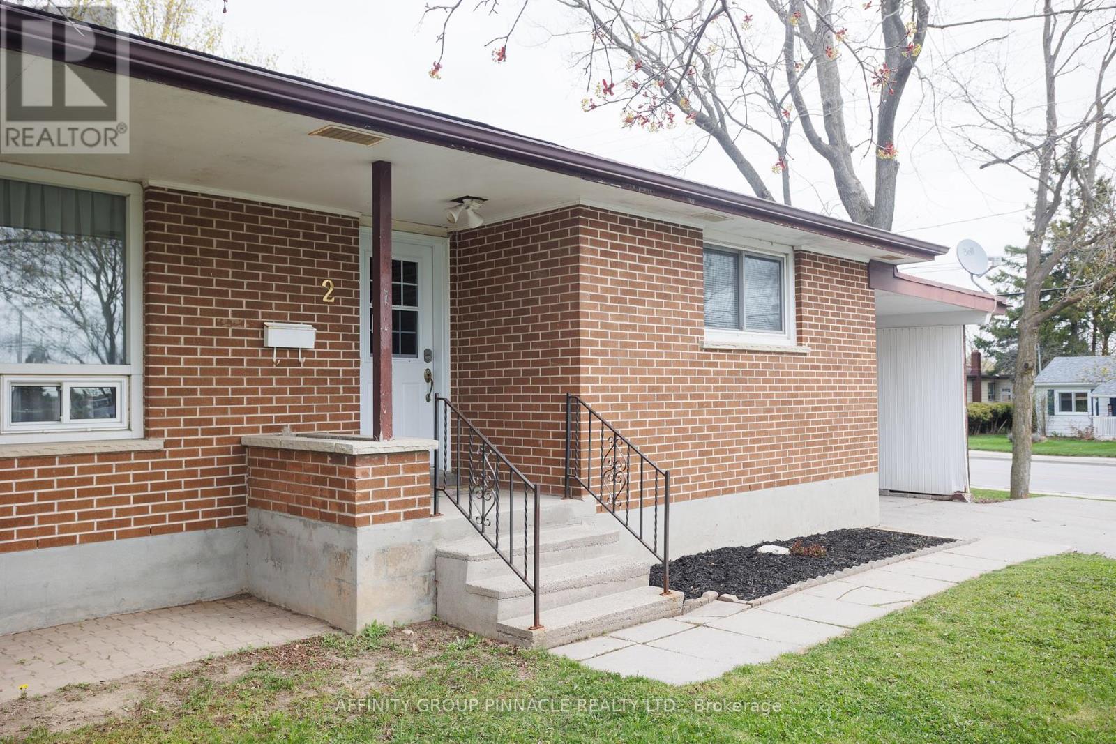 2 Maple Crescent, Kawartha Lakes, Ontario K9V 2R7 - Photo 5 - X12192907
