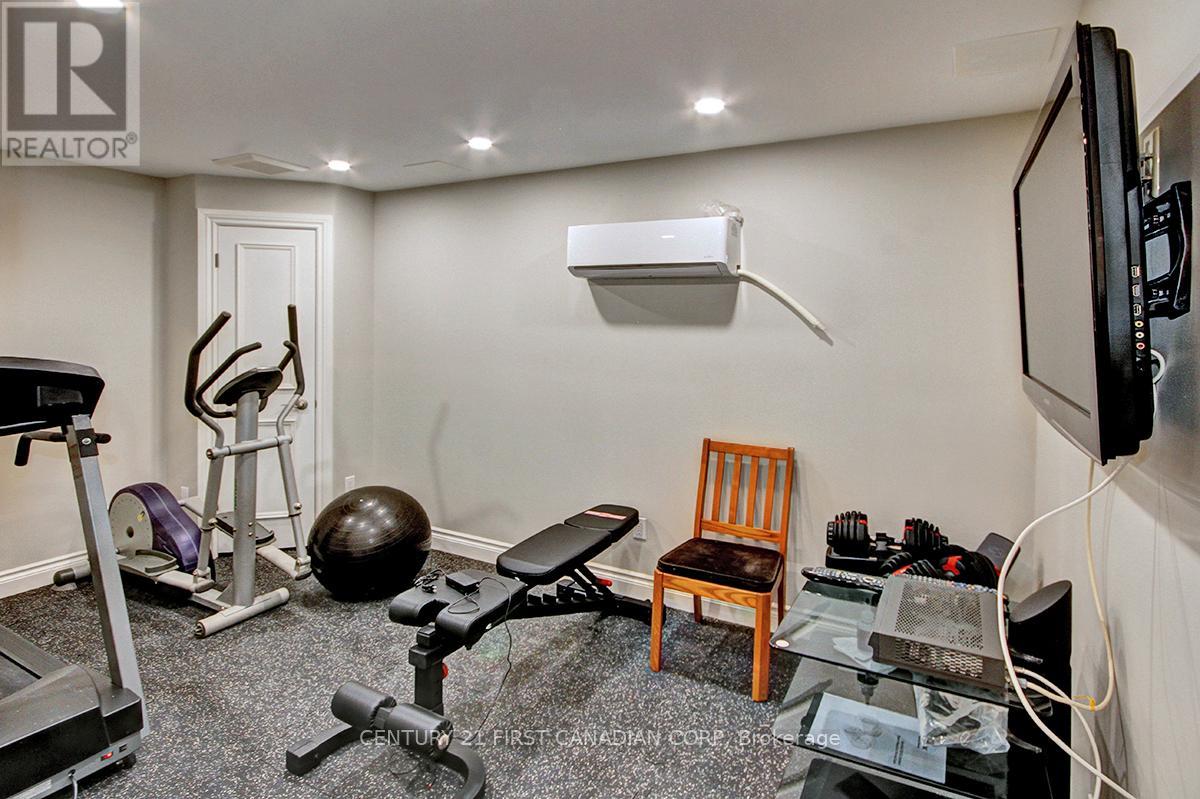 811 Clearview Crescent, London North, Ontario  N6H 4P6 - Photo 24 - X12192977