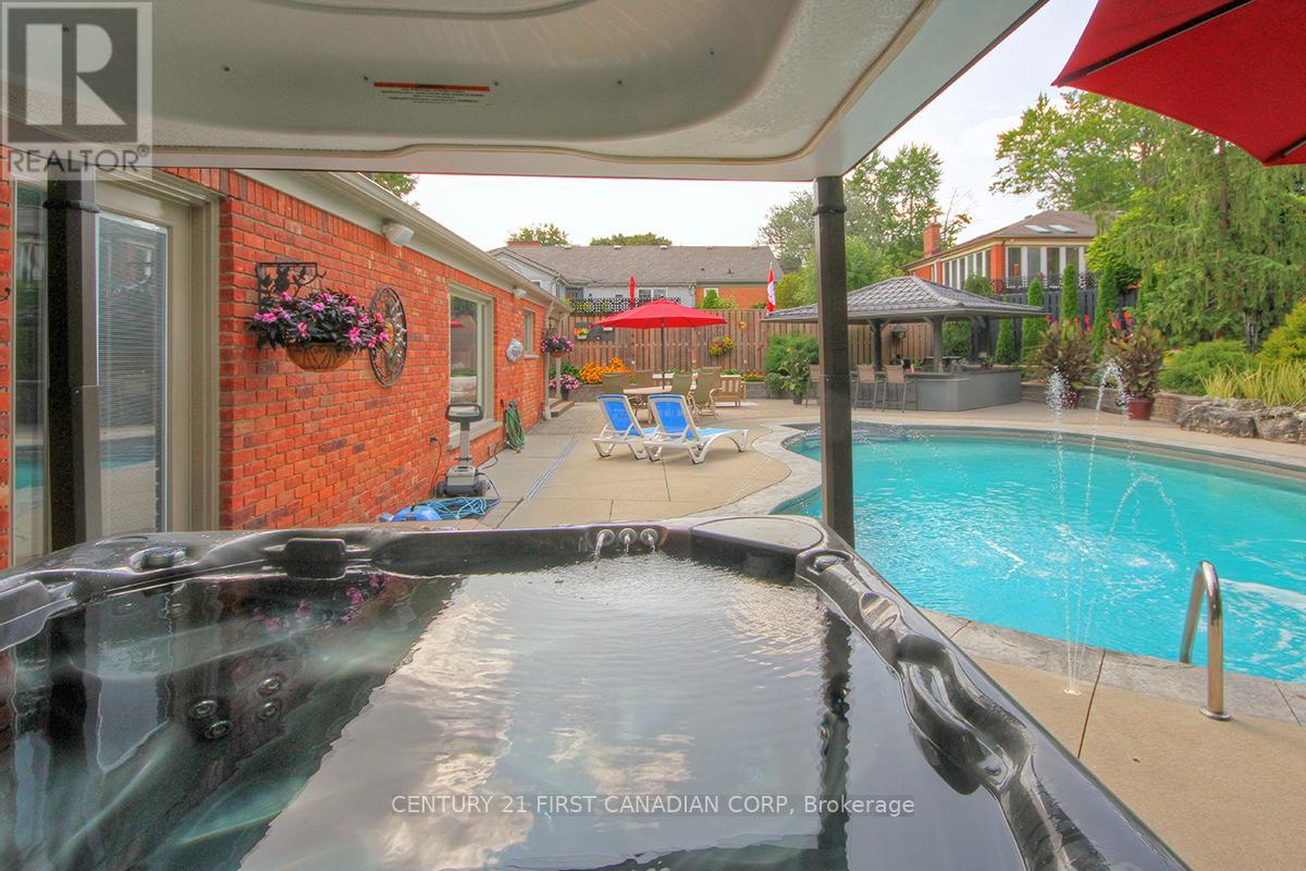 811 Clearview Crescent, London North, Ontario  N6H 4P6 - Photo 37 - X12192977