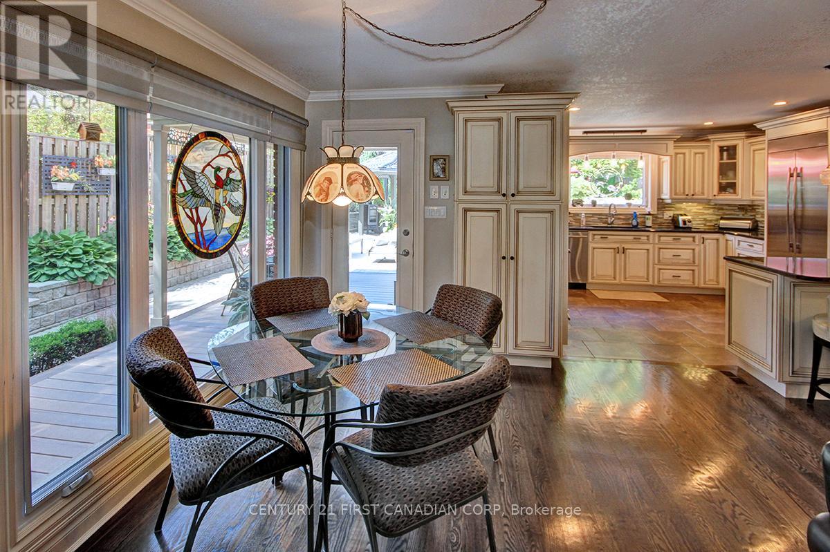 811 Clearview Crescent, London North (North Q), Ontario  N6H 4P6 - Photo 6 - X12192977