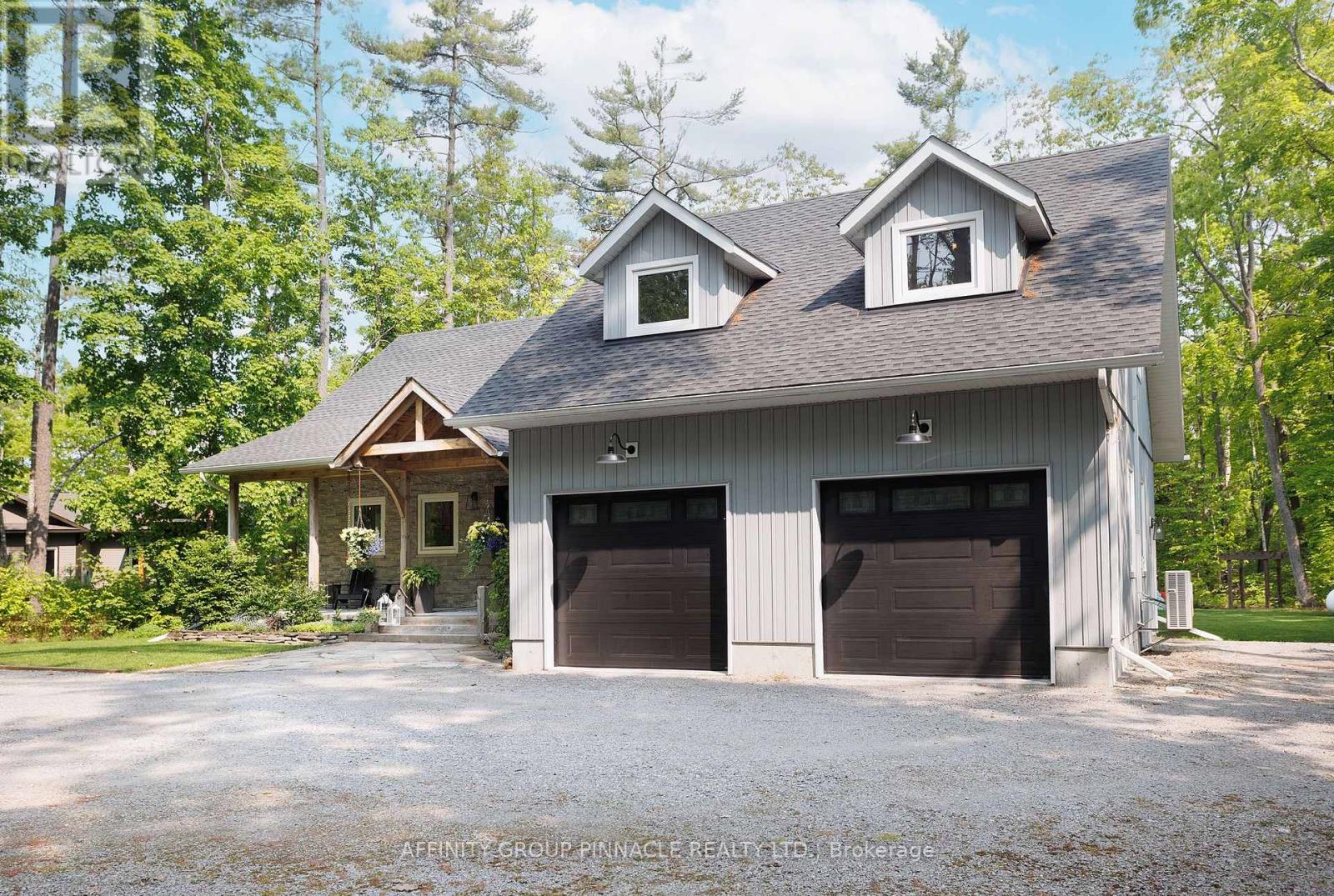 Property at 32 IRENE AVENUE image 3