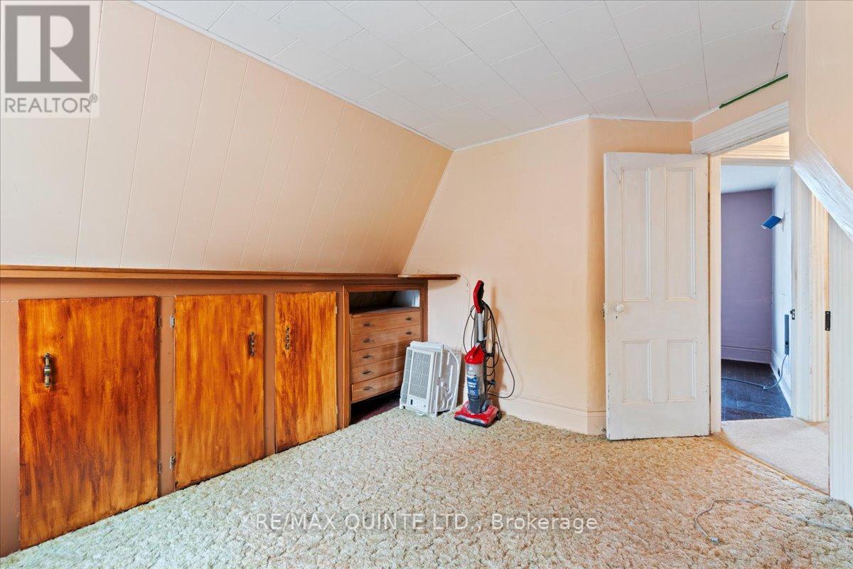 19 Broad Street, Prince Edward County, Ontario  K0K 2T0 - Photo 25 - X12192915