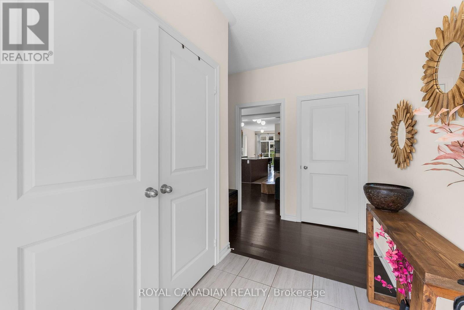 2670 Delphinium Trail, Pickering, Ontario  L1X 0M1 - Photo 8 - E12192730
