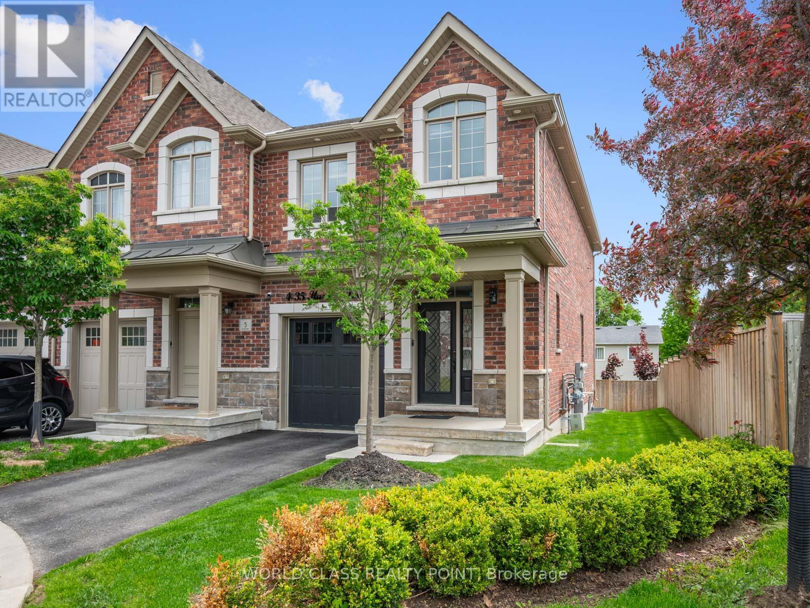 Property at 4 - 35 HANNING COURT image 2