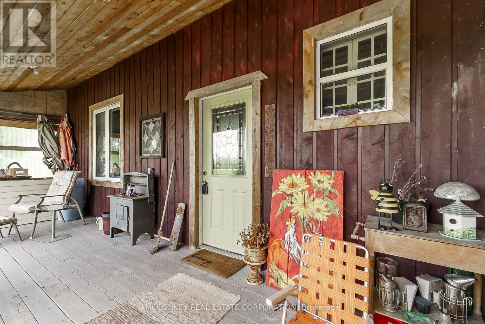 2385 Northey's Road, Selwyn, Ontario  K0L 2H0 - Photo 13 - X12192958