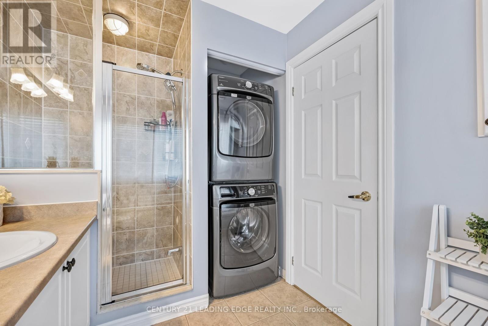 111 Civic Centre Dr Drive, Whitby, Ontario  L1R 0C8 - Photo 25 - E12192860