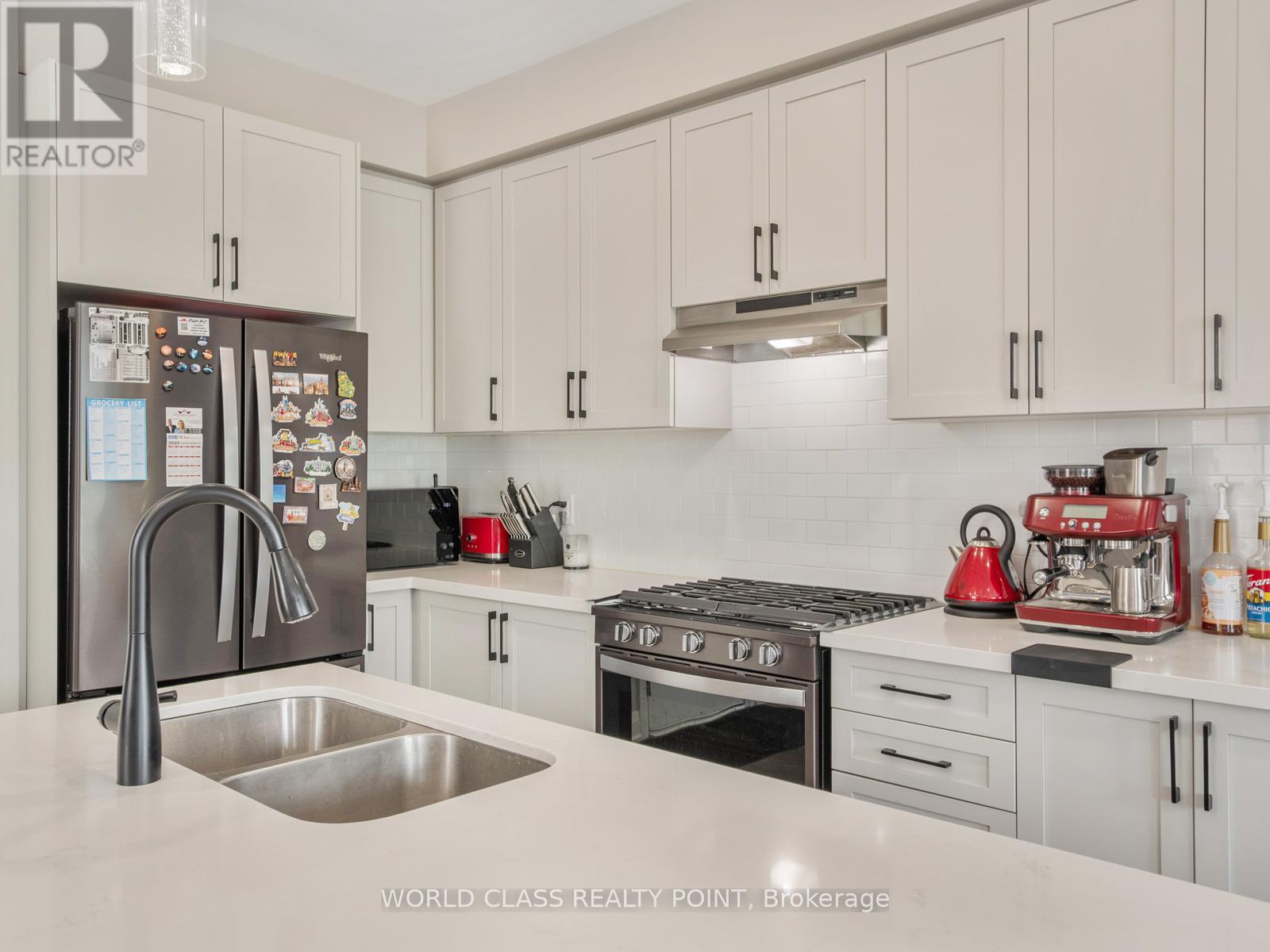4 - 35 Hanning Court, Clarington, Ontario  L1C 4R3 - Photo 10 - E12192850