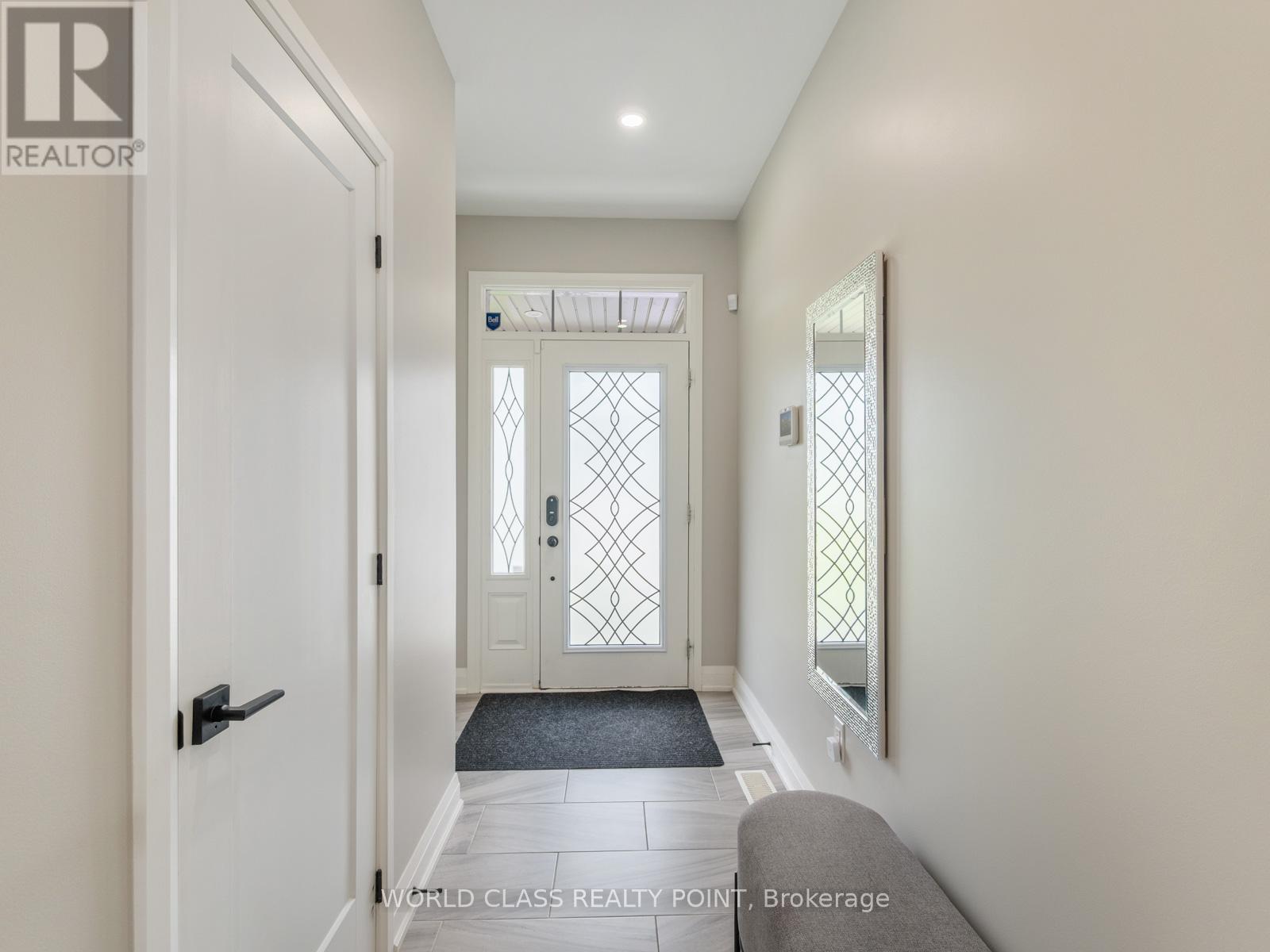 Property at 4 - 35 HANNING COURT image 4
