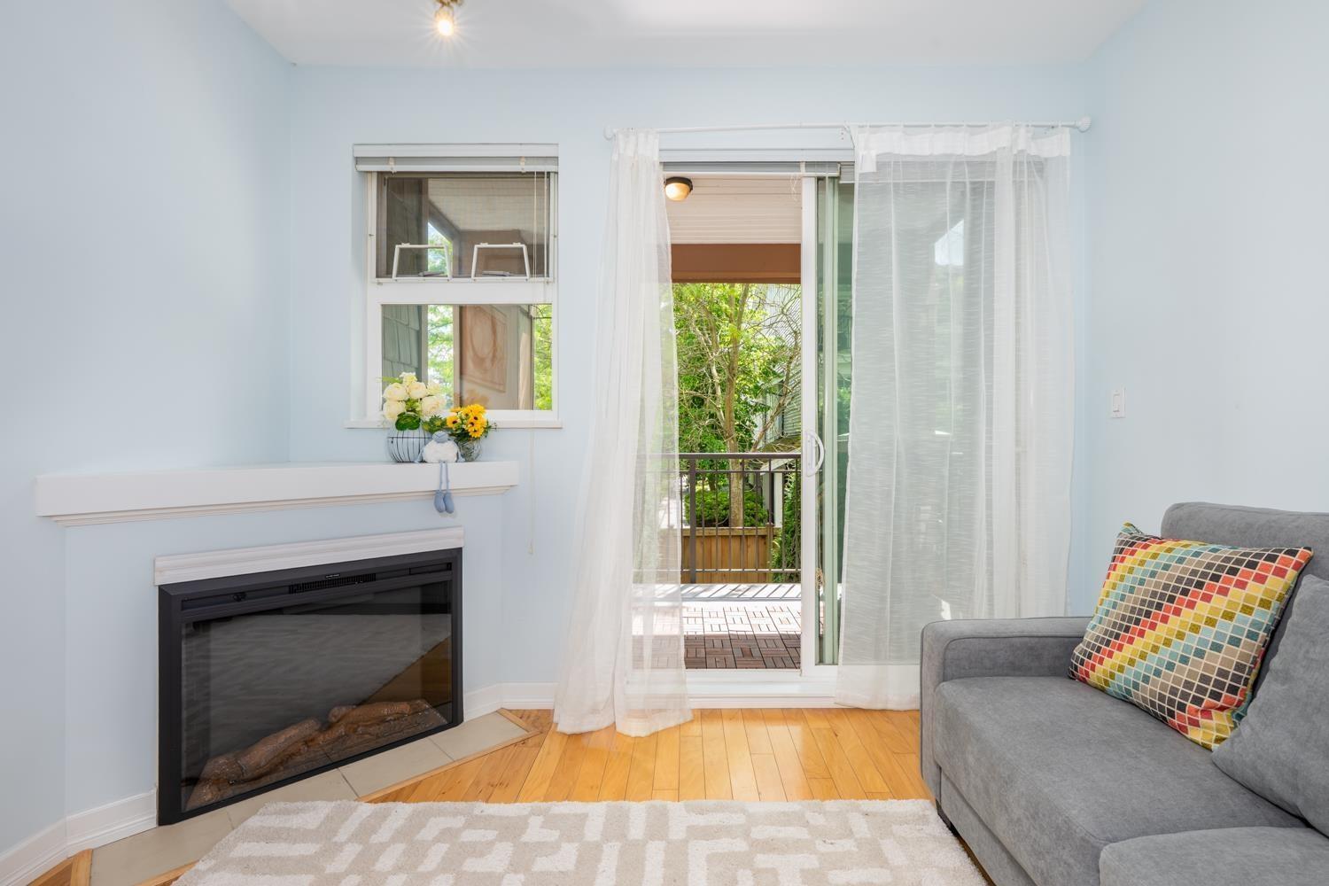 207 10237 133 Street, Surrey, British Columbia  V3T 0C6 - Photo 4 - R3010595