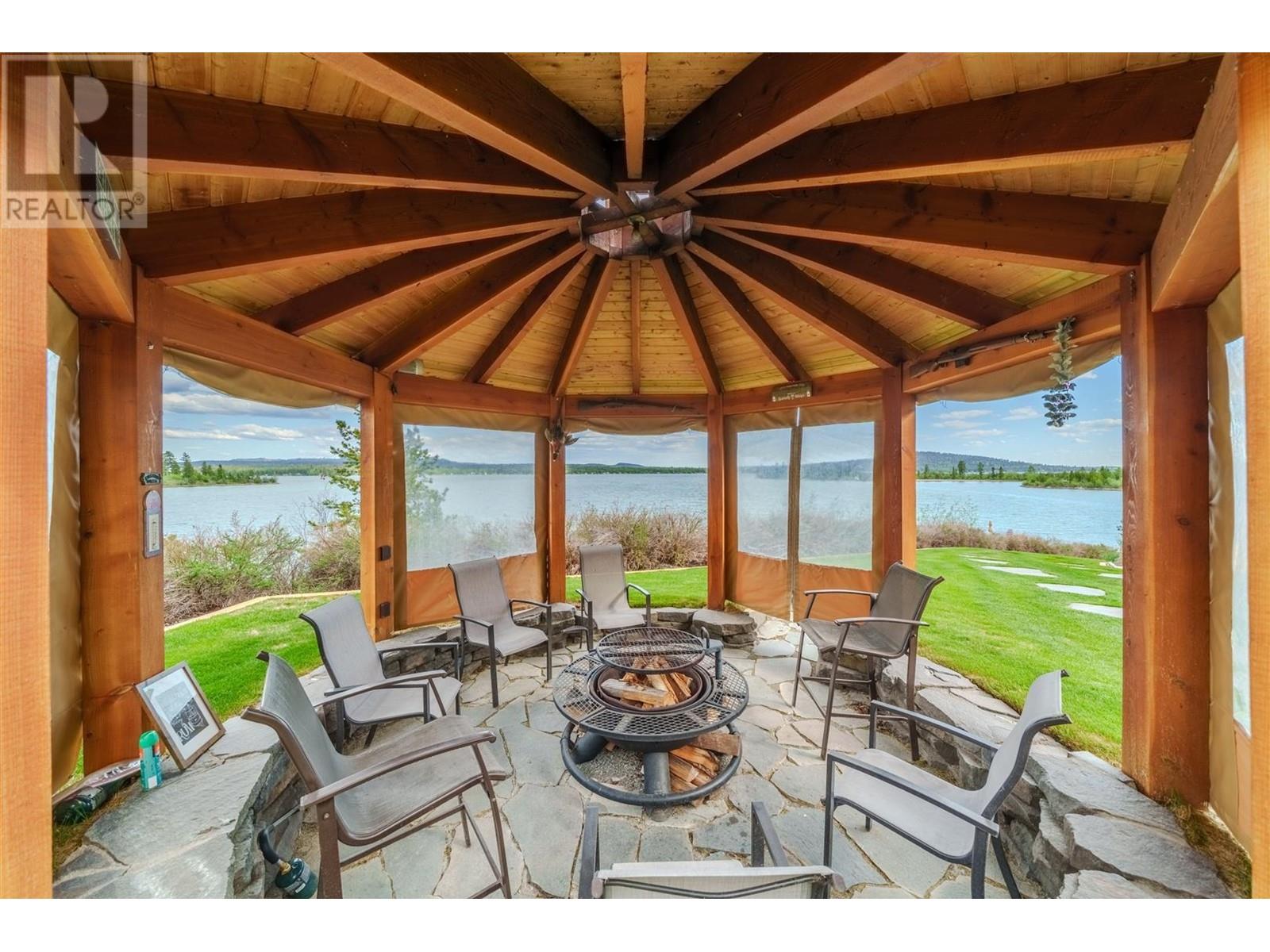 5834 Green Lake North Road, 70 Mile House, British Columbia  V0K 2K1 - Photo 13 - R3010724