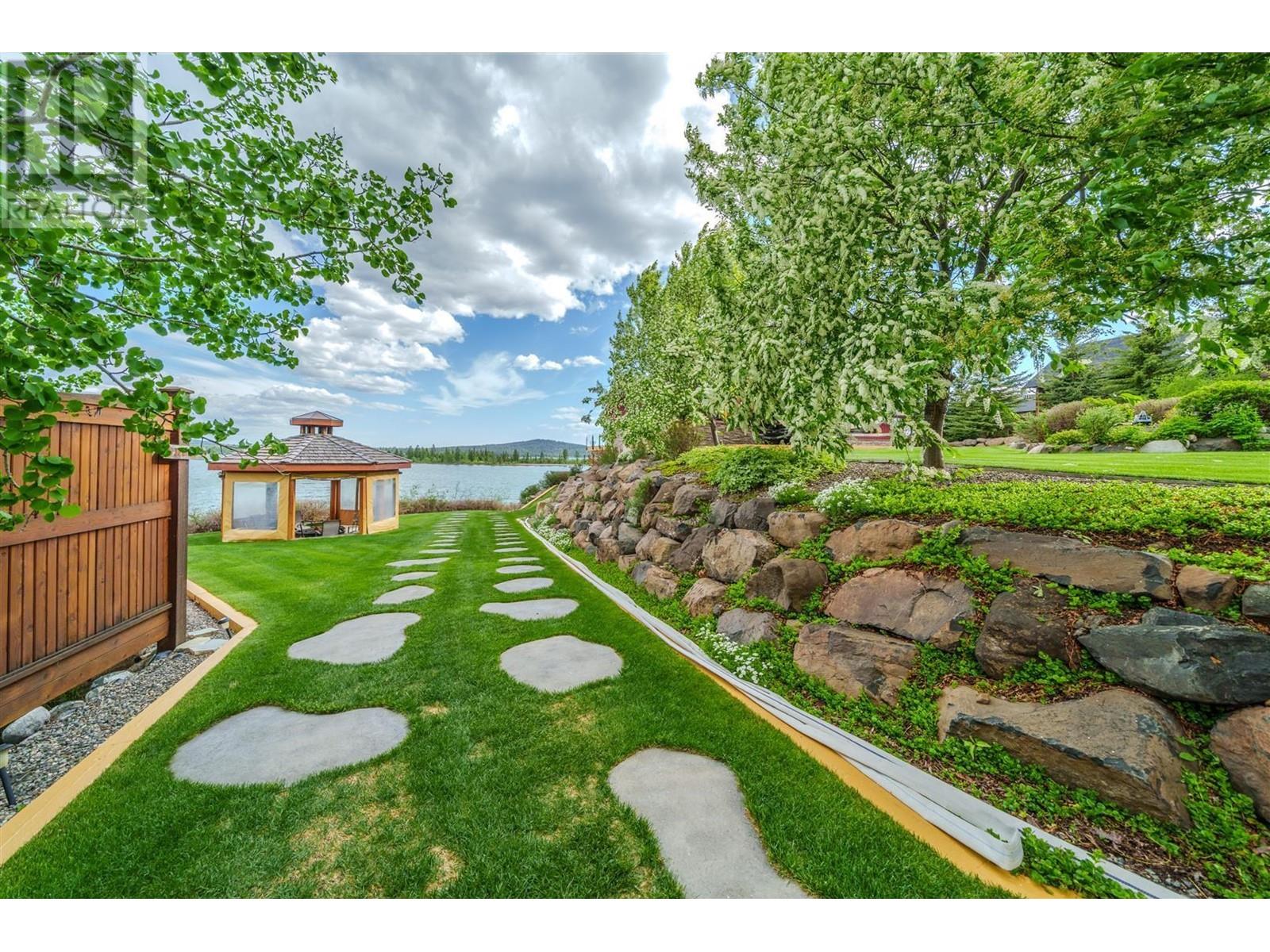 5834 Green Lake North Road, 70 Mile House, British Columbia  V0K 2K1 - Photo 14 - R3010724