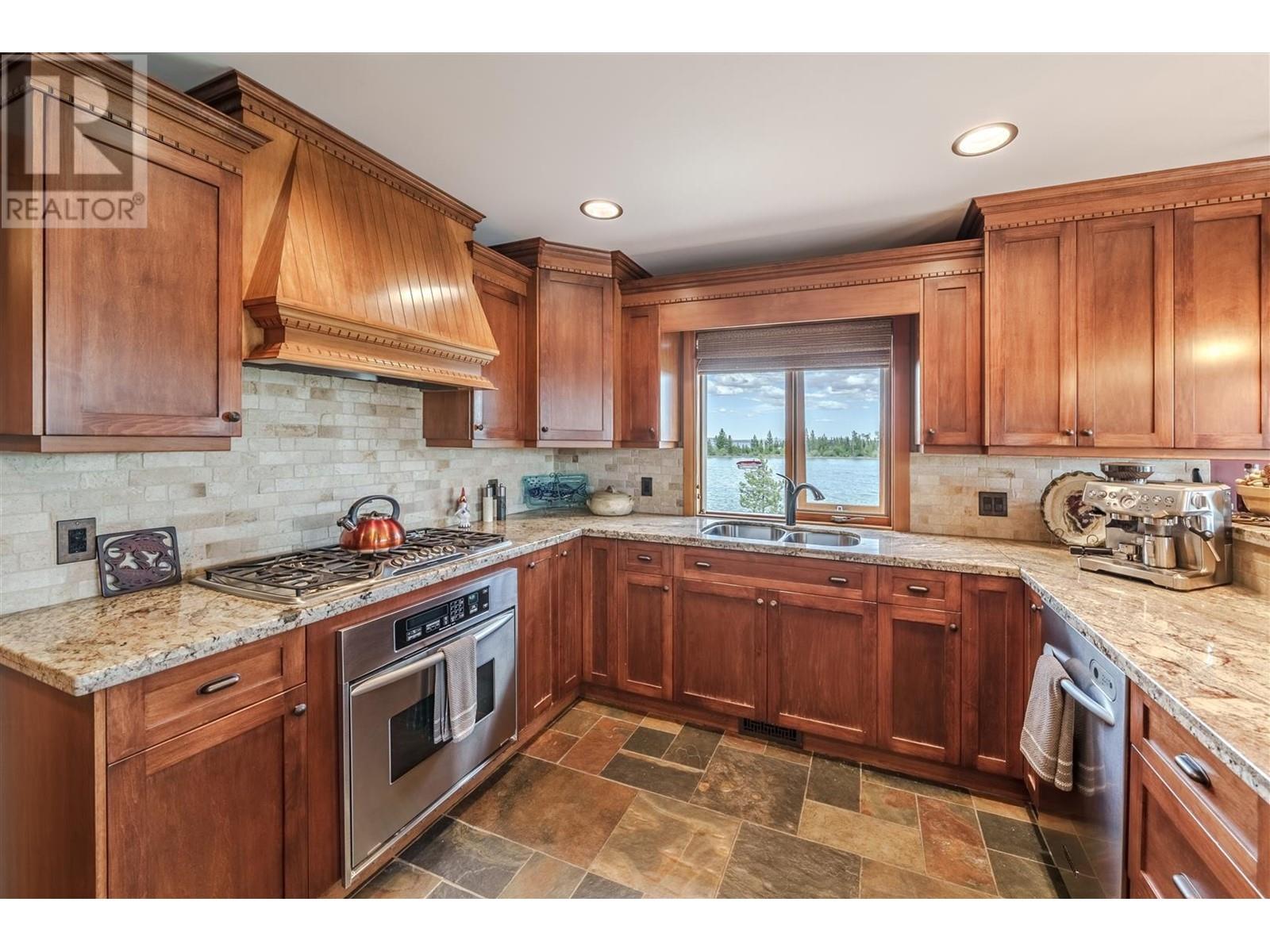 5834 Green Lake North Road, 70 Mile House, British Columbia  V0K 2K1 - Photo 28 - R3010724