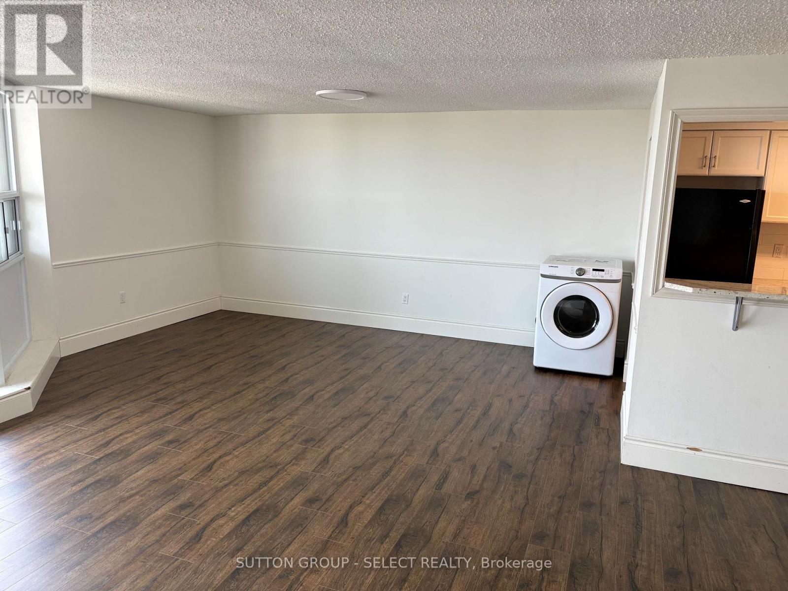 1703 - 363 Colborne Street, London East (East K), Ontario  N6B 3N3 - Photo 7 - X12193160