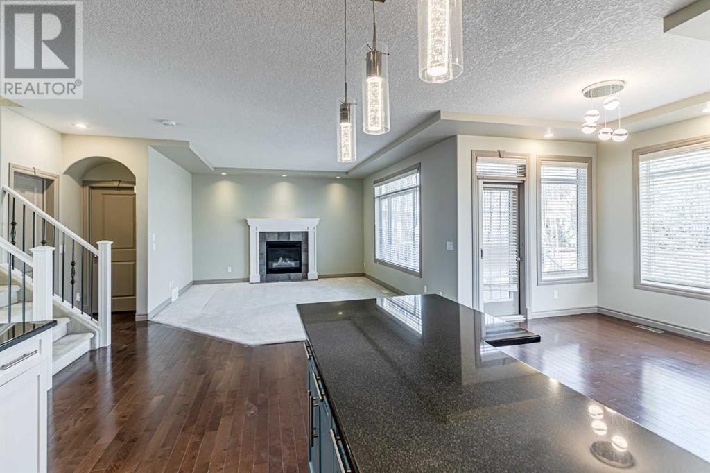 67 Evergreen Row Sw, Calgary, Alberta  t2y 5h9 - Photo 7 - A2215297