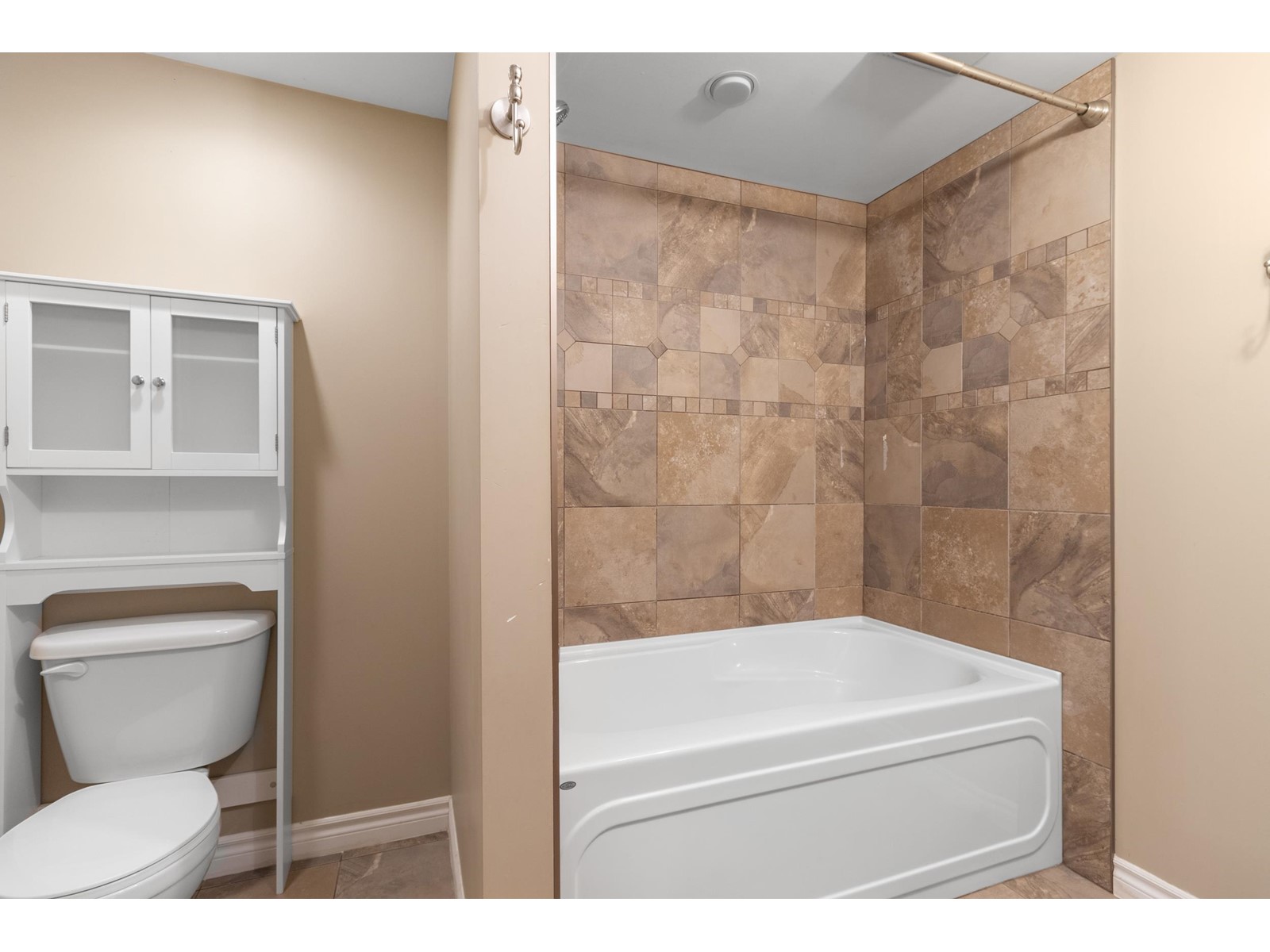 46160 Larch Avenue, Chilliwack Proper South, Chilliwack, British Columbia  V2P 1E6 - Photo 29 - R3010718