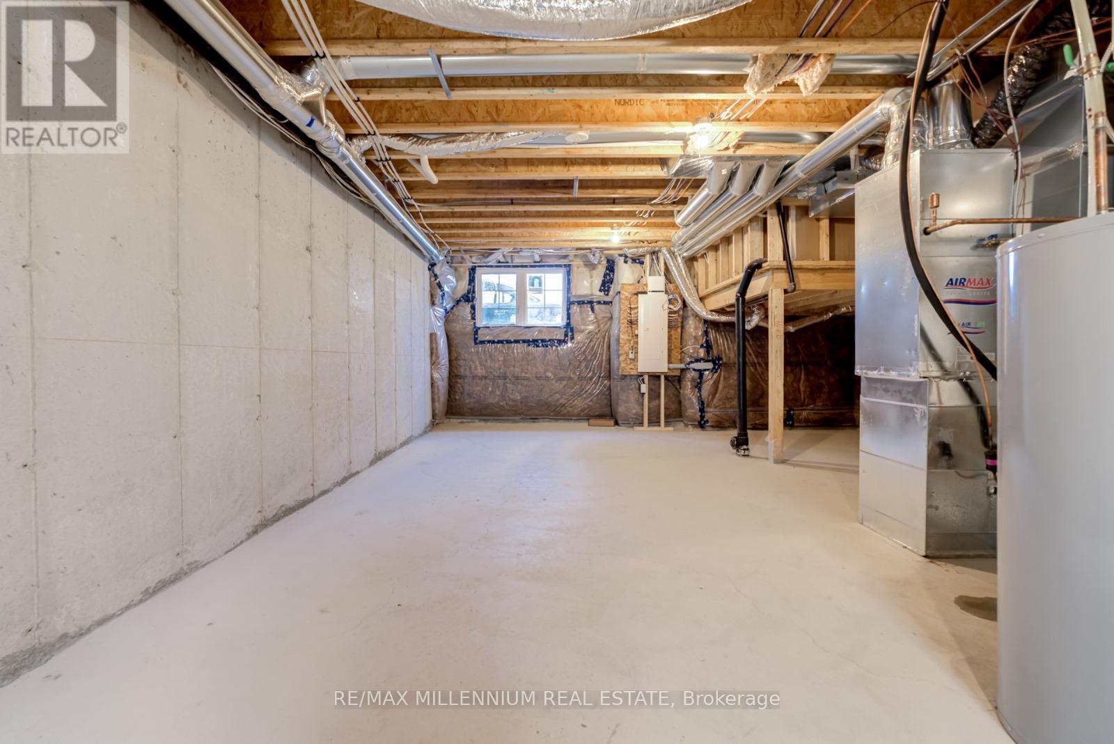 9 Selfridge Way, Whitby (Downtown Whitby), Ontario  L1N 3N9 - Photo 16 - E12193095