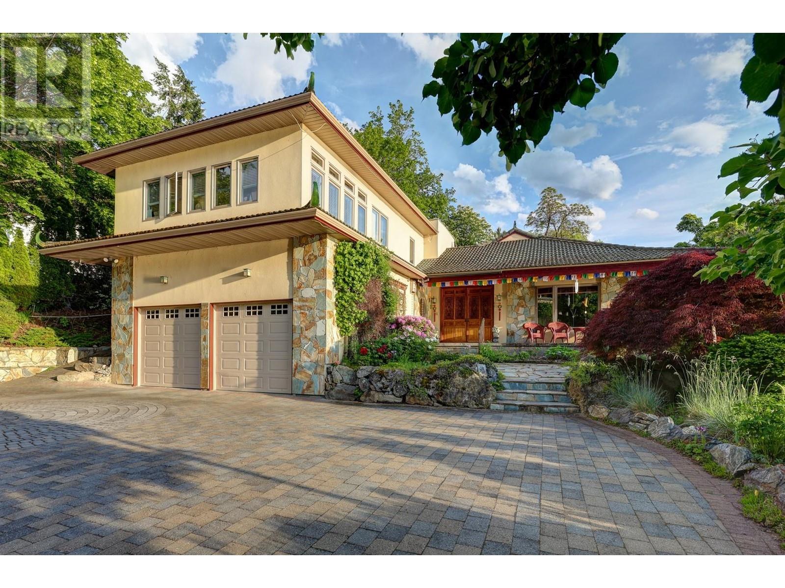 8809 Okanagan Landing Road, Vernon, BC V1H1J9