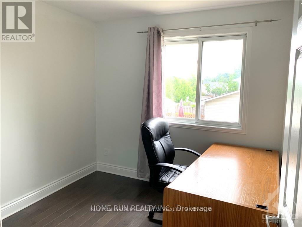 1747 Belcourt Boulevard, Ottawa, Ontario  K1C 7M2 - Photo 7 - X12193205