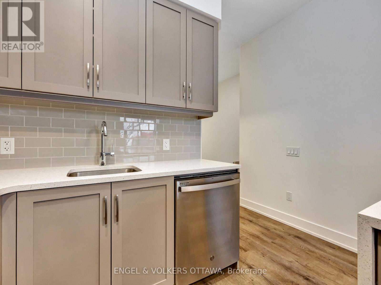 303 - 280 Crichton Street, Ottawa, Ontario  K1M 1W4 - Photo 18 - X12193222