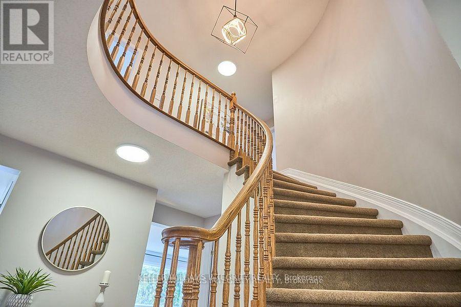 9 Shannondoe Crescent, Ottawa, Ontario  K2M 2C8 - Photo 18 - X12193289