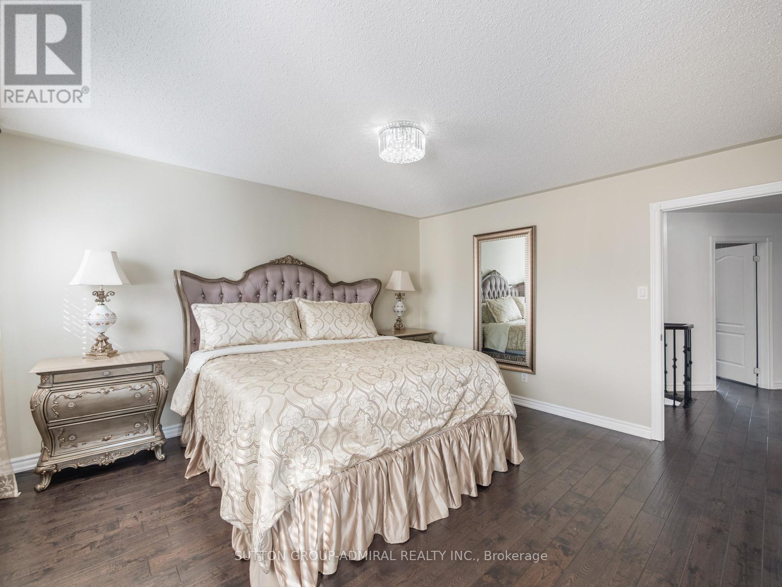 20 Pietro Drive, Vaughan, Ontario  L6A 3K5 - Photo 19 - N12133129