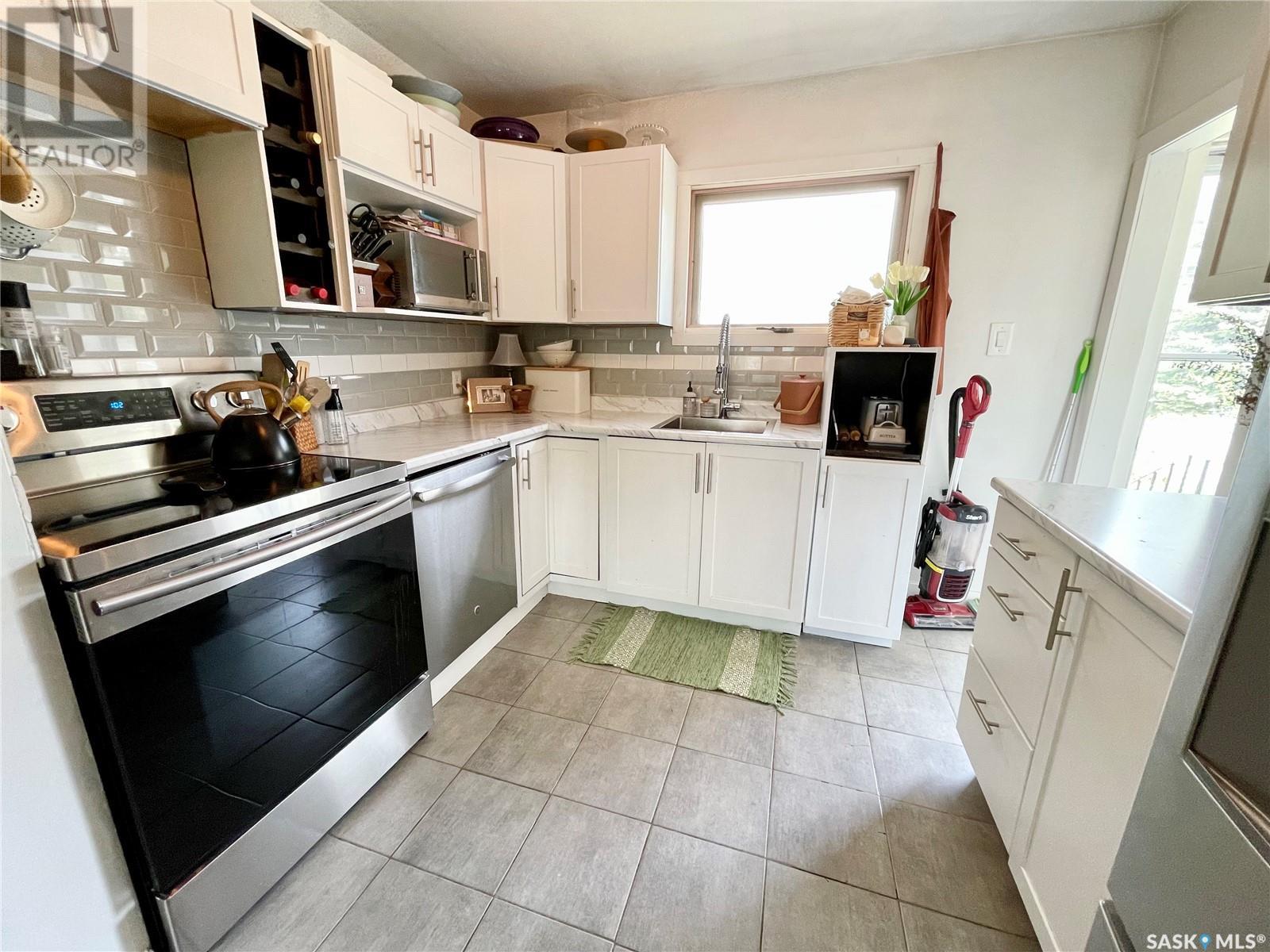 746 Grandview Street W, Moose Jaw, Saskatchewan  S6H 5L6 - Photo 9 - SK008101