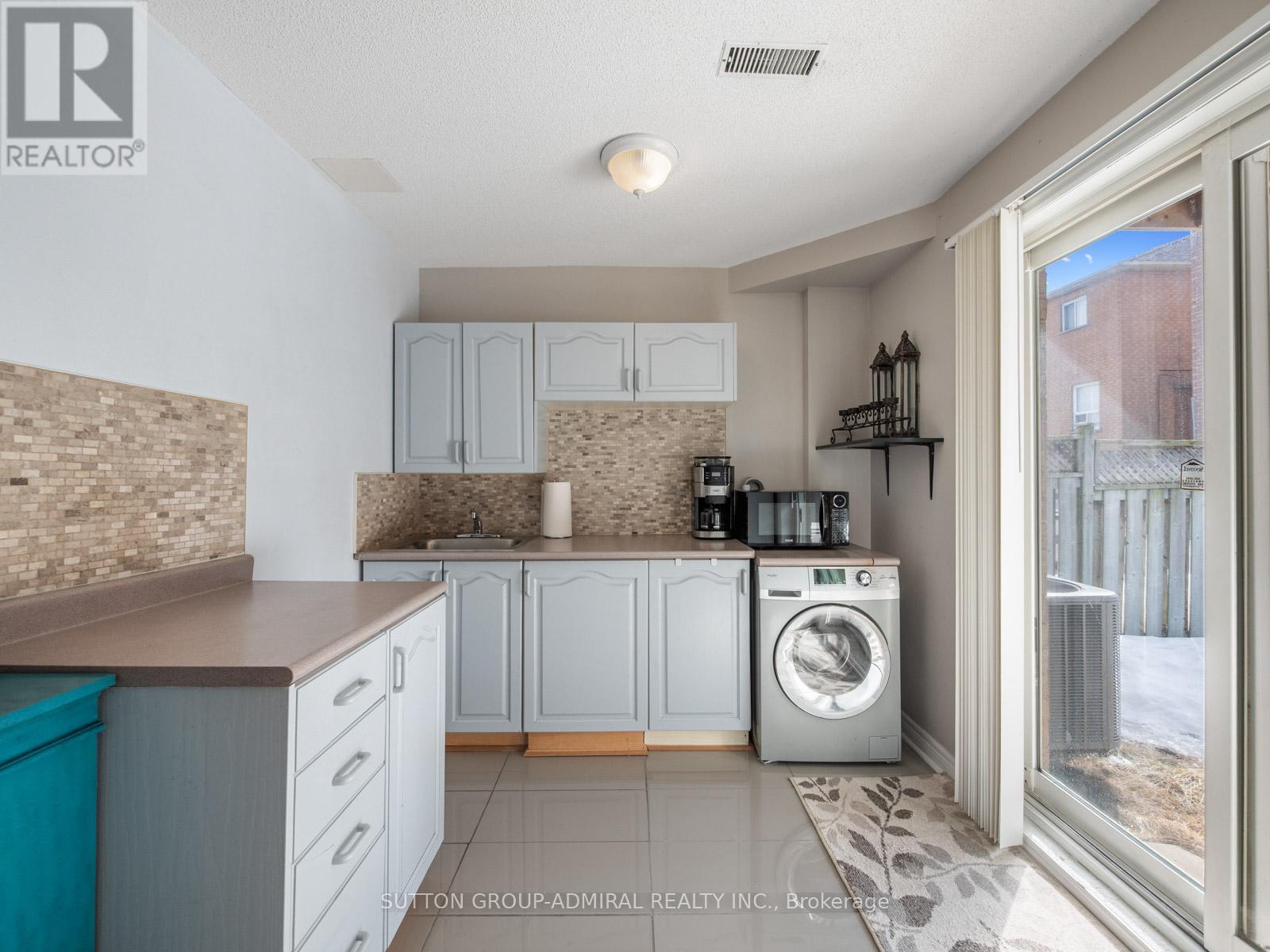 20 Pietro Drive, Vaughan, Ontario  L6A 3K5 - Photo 34 - N12133129