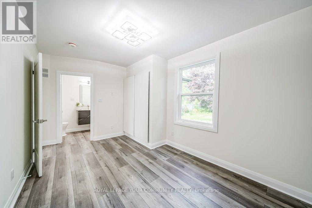 836 Montsell Avenue, Georgina, Ontario  L0E 1S0 - Photo 19 - N12176175