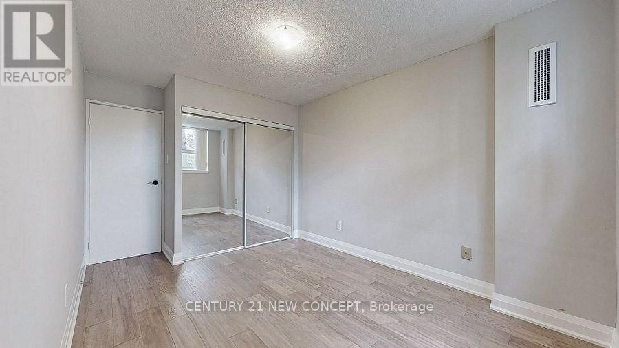 101 - 7451 Yonge Street, Markham, Ontario  L3T 2B4 - Photo 36 - N12190582