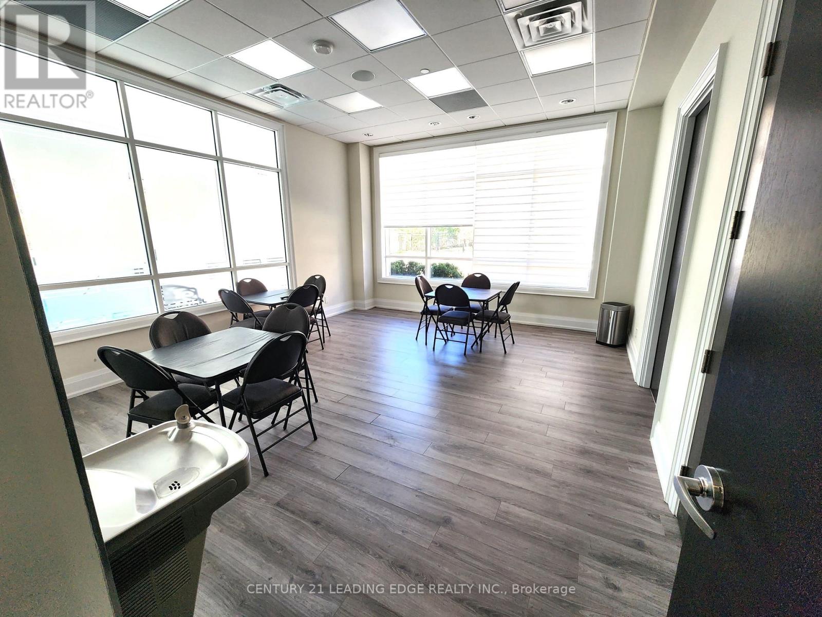325 - 7 Bond Crescent, Richmond Hill (Oak Ridges), Ontario  L4E 1E6 - Photo 28 - N12192165