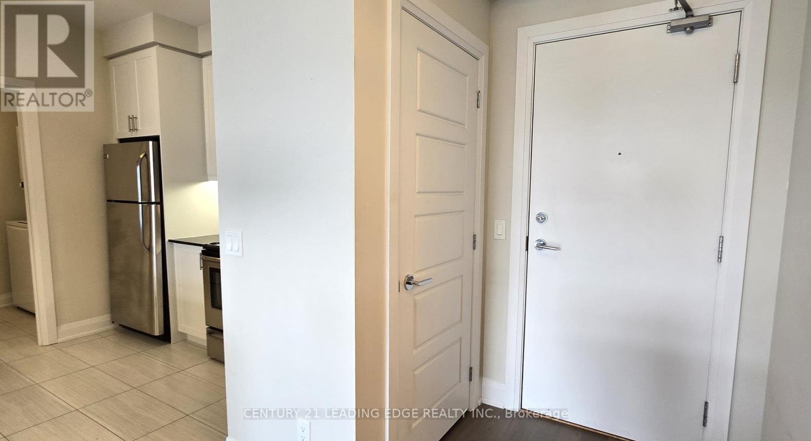 325 - 7 Bond Crescent, Richmond Hill, Ontario  L4E 1E6 - Photo 24 - N12192165