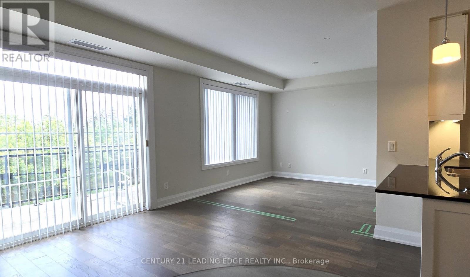 325 - 7 Bond Crescent, Richmond Hill, Ontario  L4E 1E6 - Photo 16 - N12192165