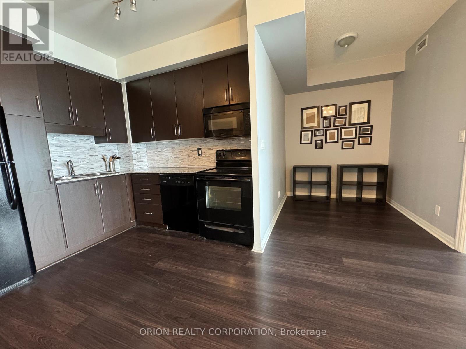 2308 - 30 Heron's Hill Way, Toronto, Ontario  M2J 0A7 - Photo 3 - C12144792