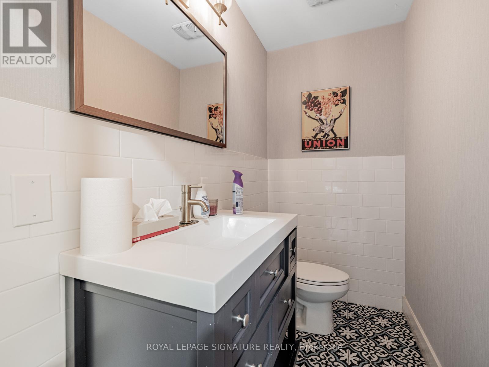 6&7 - 20 Hanlan Road, Vaughan, Ontario  L4L 3P6 - Photo 31 - N12192689