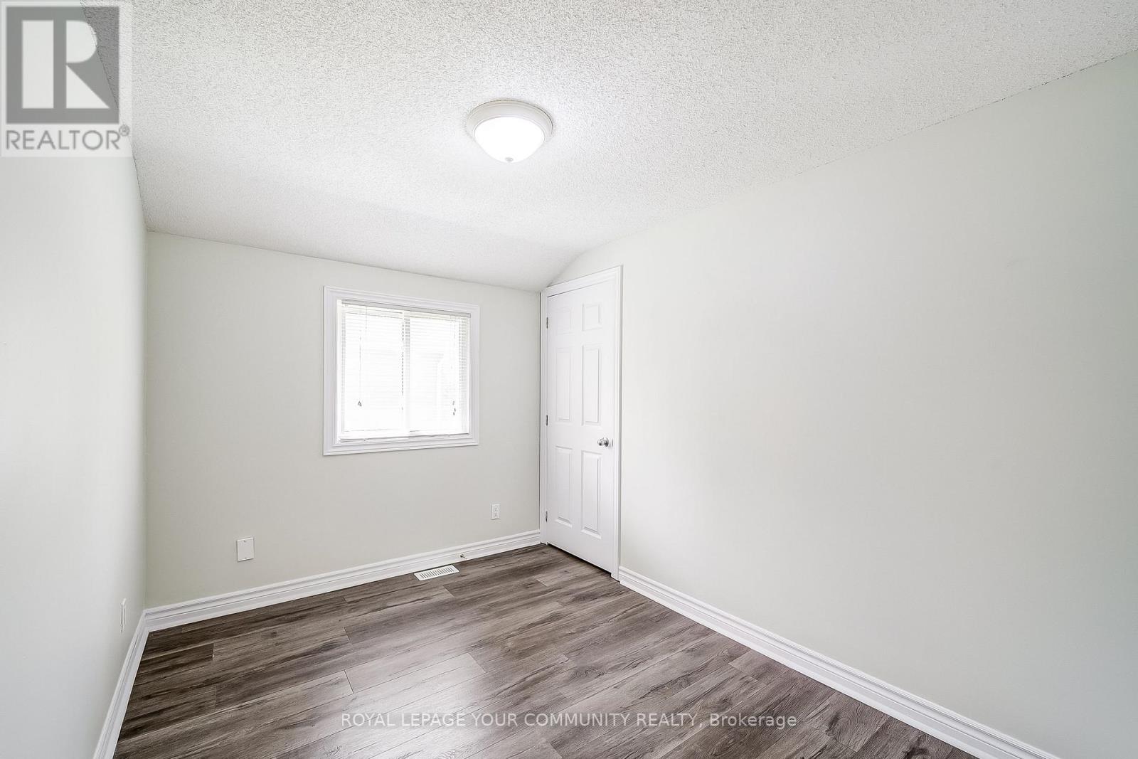 95 Dunkirk Avenue, Georgina, Ontario  L0E 1R0 - Photo 14 - N12192575