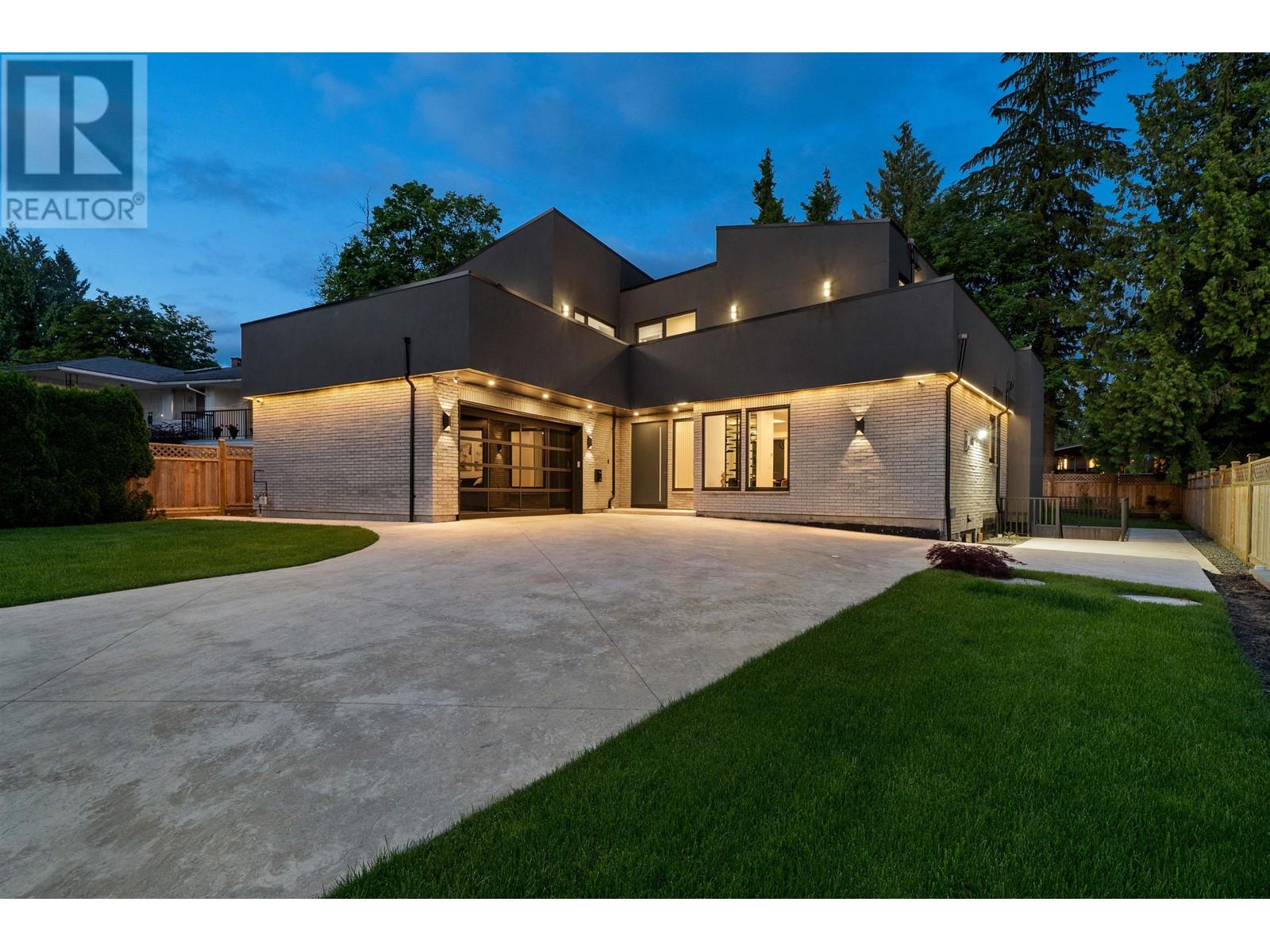 687 POPLAR STREET, Coquitlam, British Columbia