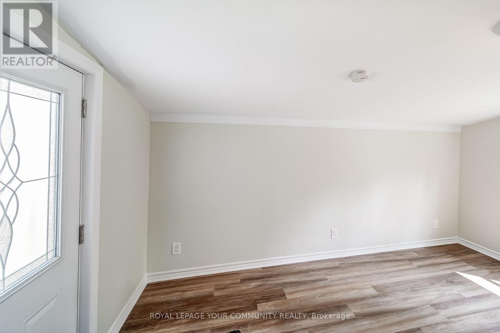 Property at 95 DUNKIRK AVENUE image 4