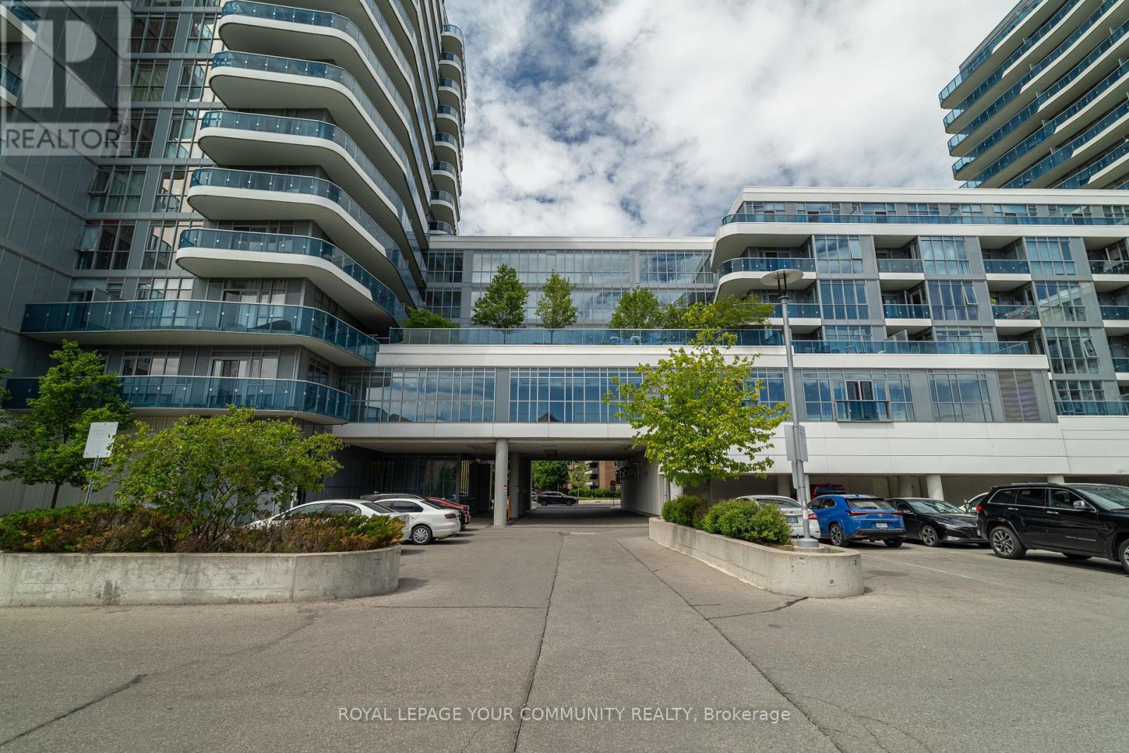 1222 - 9471 Yonge Street, Richmond Hill, Ontario  L4C 0Z5 - Photo 8 - N12192541