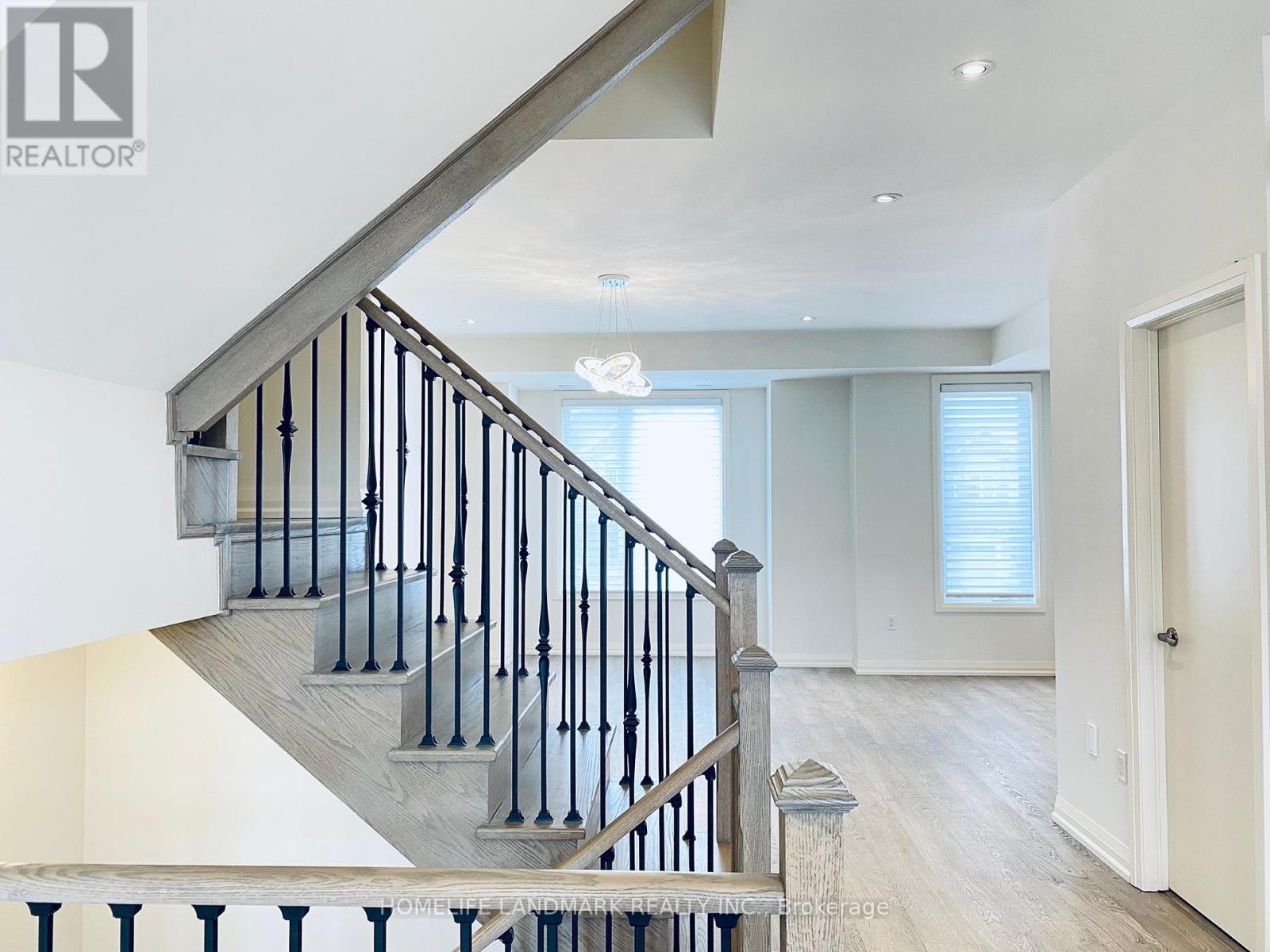 33 George Kirby Street, Vaughan (Patterson), Ontario  L6A 0K5 - Photo 29 - N12192737