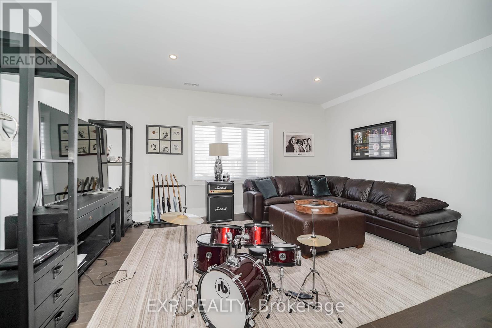26 Aspy Court, Vaughan, Ontario  L6A 4X8 - Photo 42 - N12192824