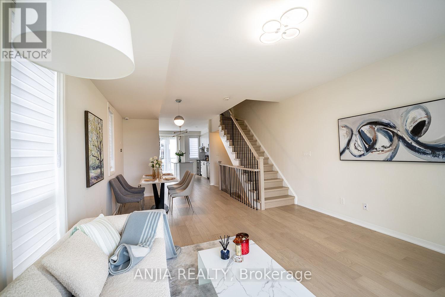 1669 Bur Oak Avenue, Markham, Ontario  L6E 0V2 - Photo 4 - N12192820