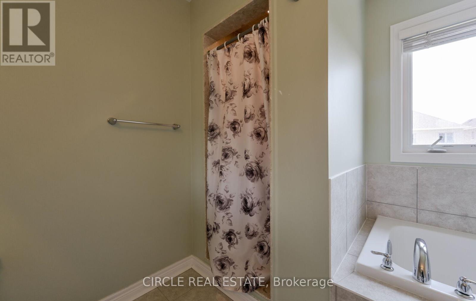 166 Sharpe Crescent, New Tecumseth, Ontario  L0G 1W0 - Photo 27 - N12192828