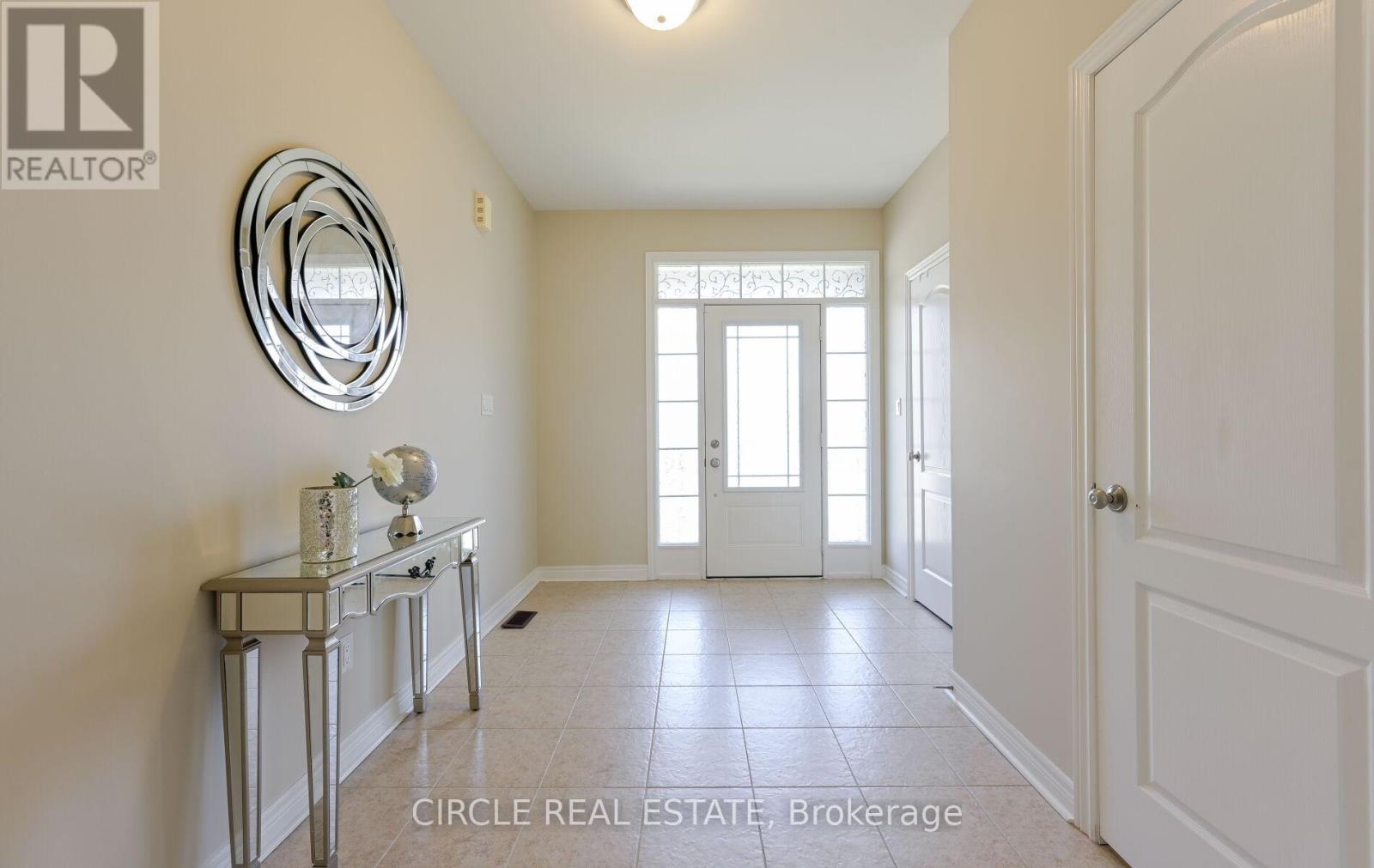 166 Sharpe Crescent, New Tecumseth (Tottenham), Ontario  L0G 1W0 - Photo 3 - N12192828